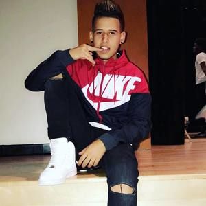 Meet your Posher, Luis